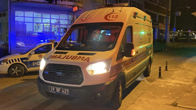 Çorum'da bıçaklı kavga: 2 yaralı