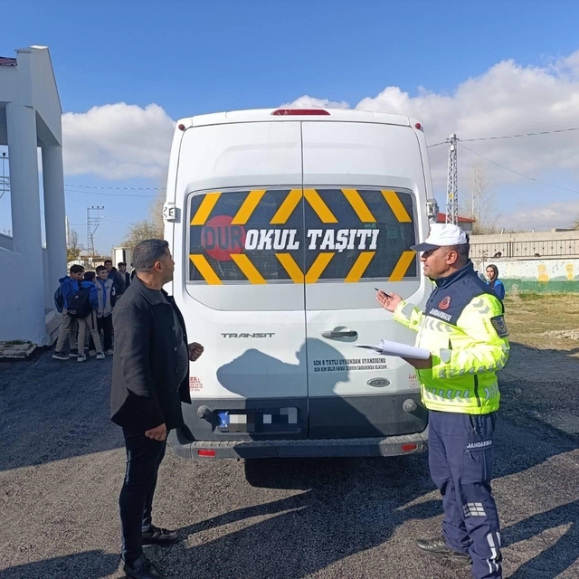 Van'da okul servisleri denetlendi