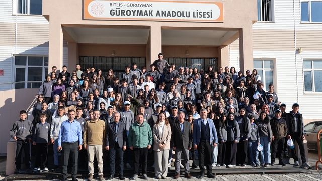 "Mavide Bilim" projesi Güroymak'ta öğrencilerle buluştu