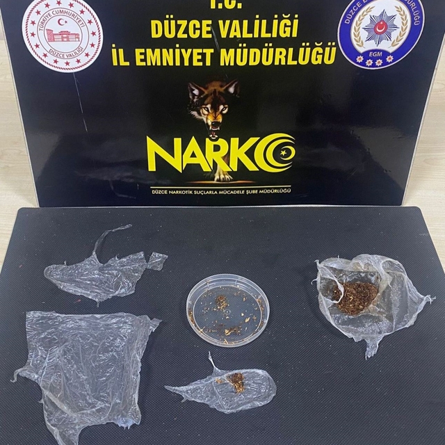 Düzce'de uyuşturucu operasyonunda 2 kişi tutuklandı