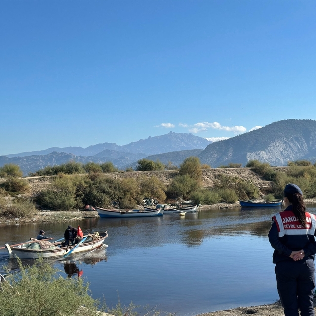Bafa Gölü'nde hayvanların yaşam alanları kontrol edildi