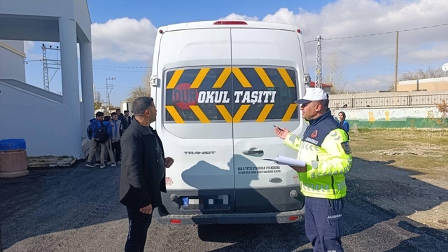 Van'da okul servisleri denetlendi