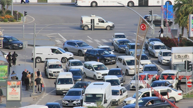 Samsun'da trafik yükü artıyor: Araç sayısı 530 bine dayandı