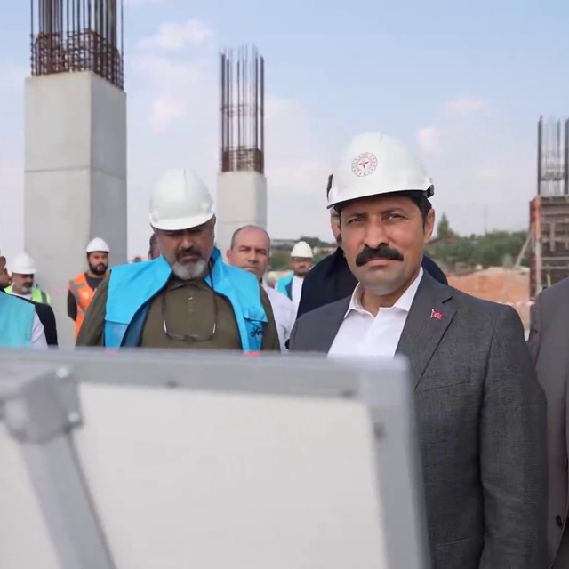 İskenderun devlet hastanesinde inşa çalışmaları sürüyor