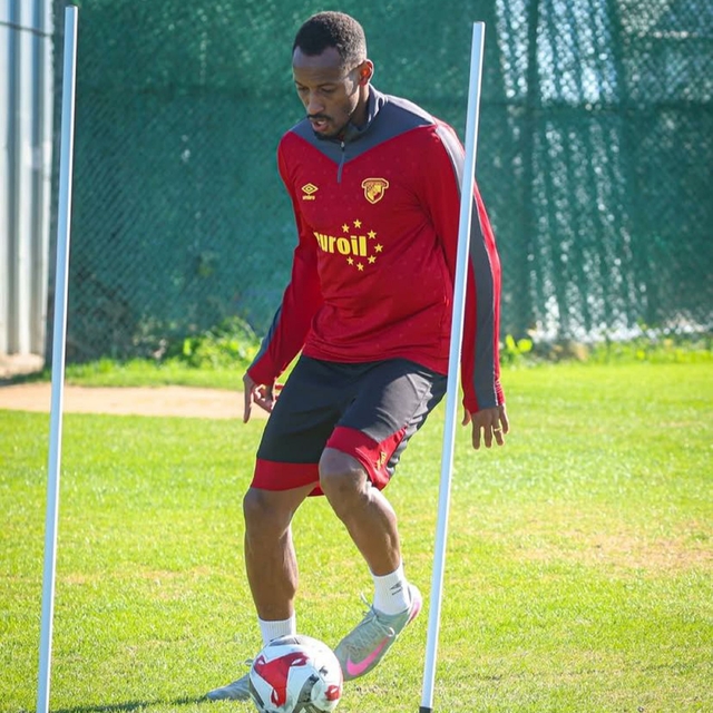 Göztepe'de savunmaya ayar