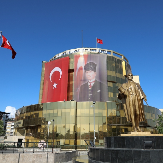 Aydın Büyükşehir Belediyesi'nden 'yeşil alan' açıklaması
"Yeşil alana yeni...