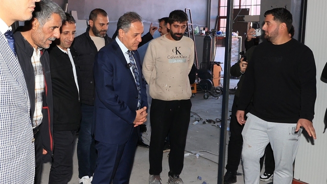 Vali Usta, asfalt çalışmalarını inceledi