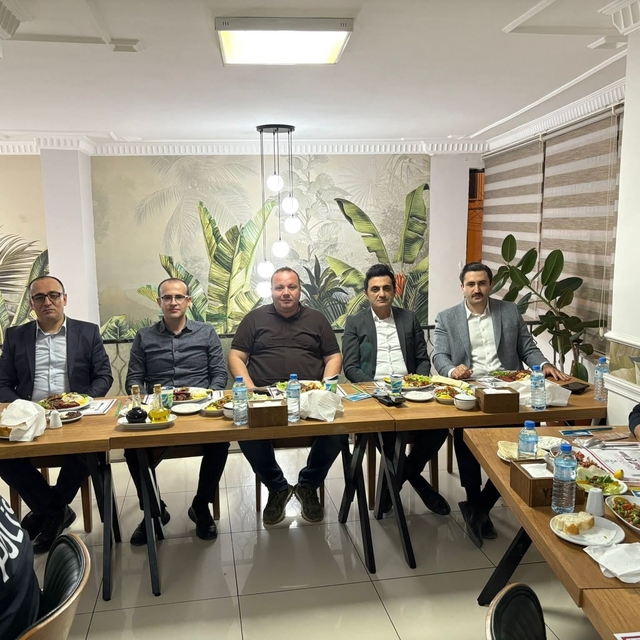 Komiser Durdu'ya veda yemeği