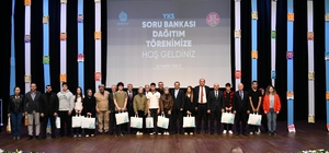 Başiskele'de 1219 öğrenciye YKS soru bankası desteği