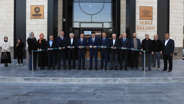 Karatay'da geleneksel sanatlar sergisi açıldı