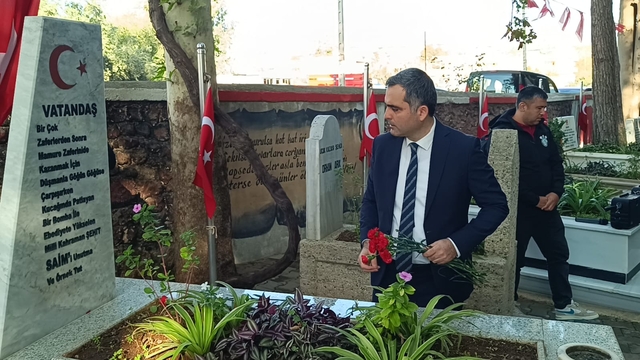Adana'da şehit Kaymakam Saim Bey kabri başında anıldı