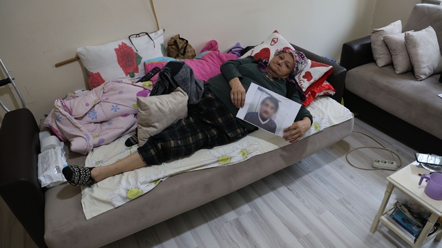 Kanser hastası kadını 25 yıllık komşusu dolandırdı