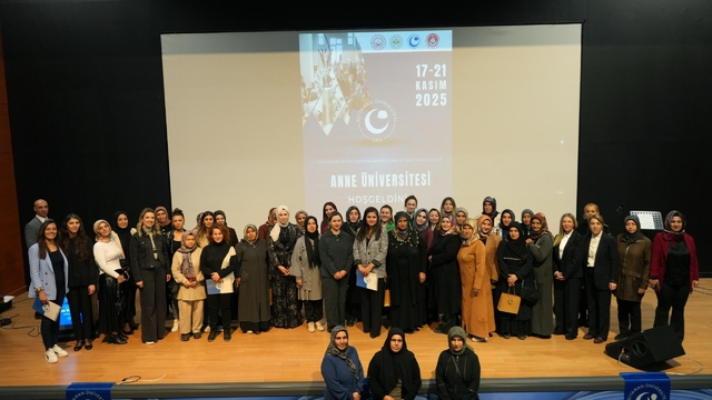 Adıyaman Üniversitesi'nde "Anne Üniversitesi" başladı