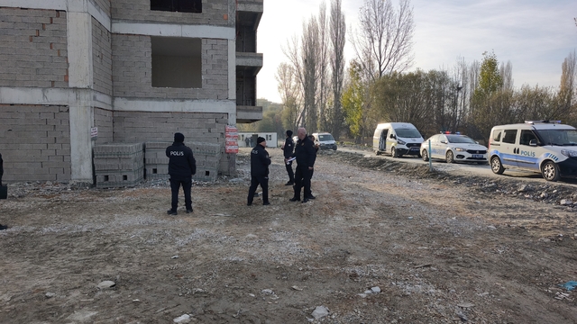 Kütahya'da inşaattan düşen işçi ağır yaralandı