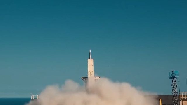 SİPER 1'den tarihi başarı: Otonom batarya atışı hedefi tam isabetle vurdu
SİPER 1 otonom batarya atışı, Sinop Test Merkezi'nde yapıldı