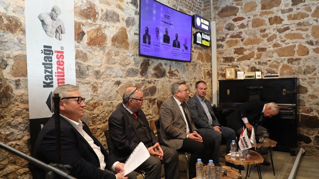 Balıkesir'de "Sarıkız Kazdağı Etnografya Galerisi" 10. yaşını panellerle kutladı