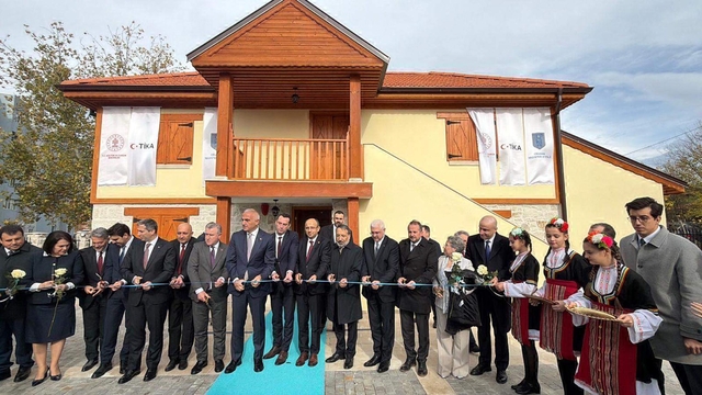 Naim Süleymanoğlu'nun müzeye dönüştürülen evi, Bulgaristan'da törenle açıldı