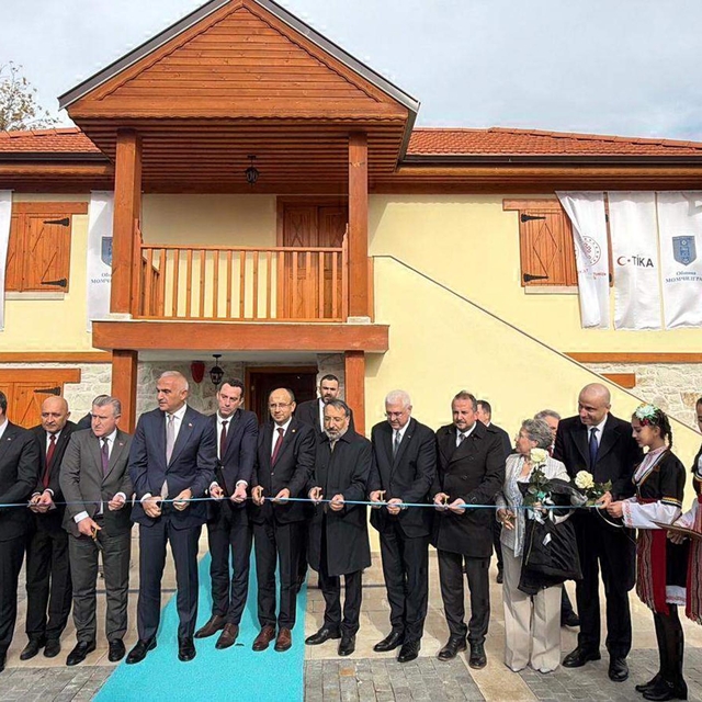 Naim Süleymanoğlu'nun müzeye dönüştürülen evi, Bulgaristan'da törenle açıld...