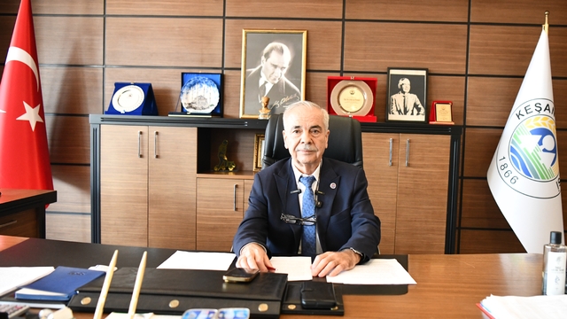 Keşan Belediye Başkanı Özcan, ilçenin kurtuluşunun 103. yıl dönümünü kutladı