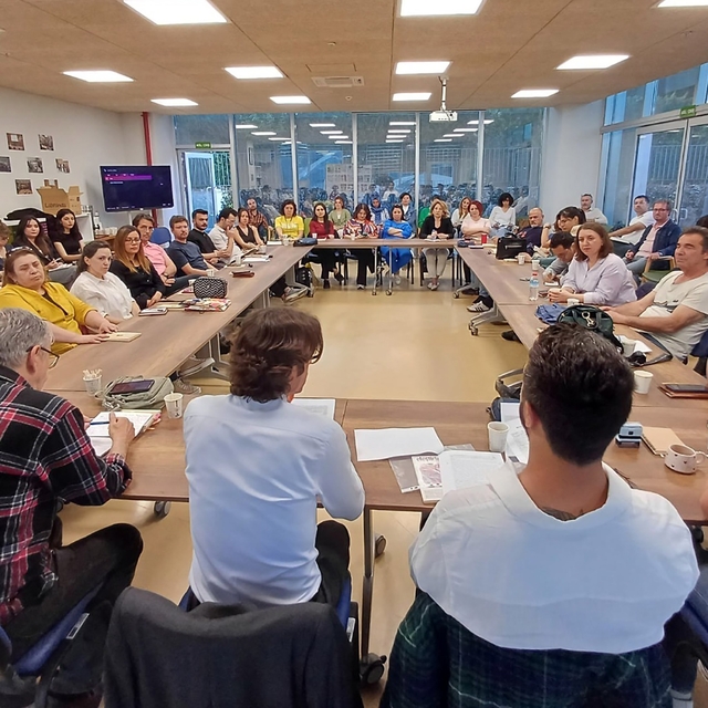 Büyükşehir Kitap Kulübü okuma eylemini toplumsal bir deneyime dönüştürüyor