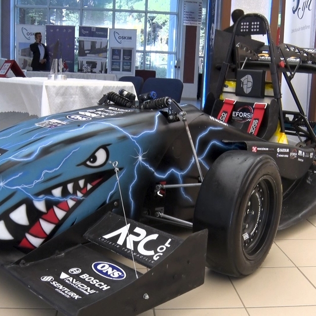 Uludağ Racing'ten büyük hedef: "Türkiye'nin en hızlı elektrikli yarış aracı...