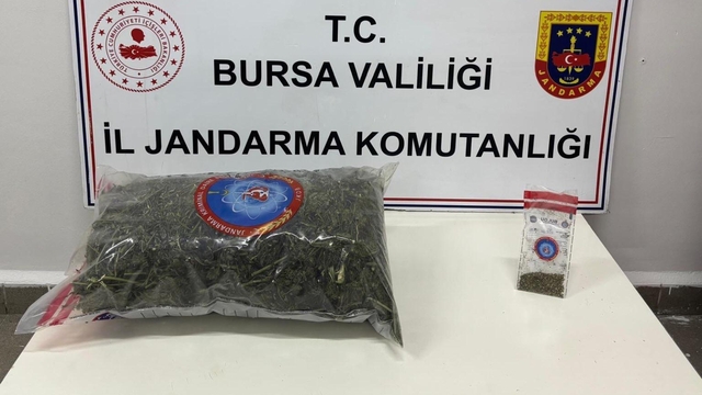 Samanlıkta kurumaya bırakılan 4 kilo esrar ele geçirildi