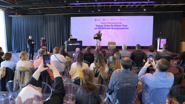 Samsun'da "Riskli bebeklerde yapay zeka ile erken tanı ve müdahale sempozyumu"