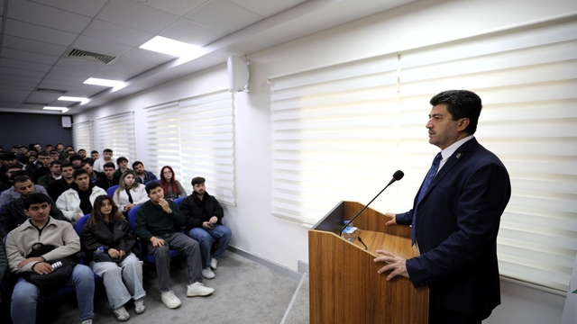 SUBÜ'de 604 öğrenci İŞKUR programıyla işbaşı yaptı