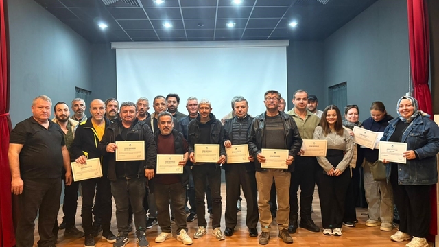 Sakarya Büyükşehir'in uzmanları evcil hayvanlarla ilgili bilinmesi gerekenleri anlattı