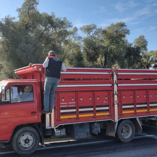 Karpuzlu'da hayvan sevkiyatına denetim
