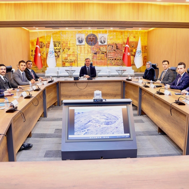 İlin yönetimi bir araya geldi: Gündem güvenlik, eğitim ve yatırımlar