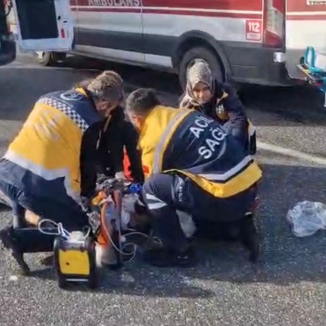 Taksinin çarptığı yaya öldü