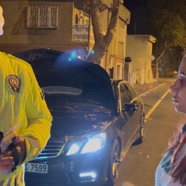 Gülerek üfledi, ağlayarak ayrıldı: 0.29 promil alkollü çıkan aday sürücünün...