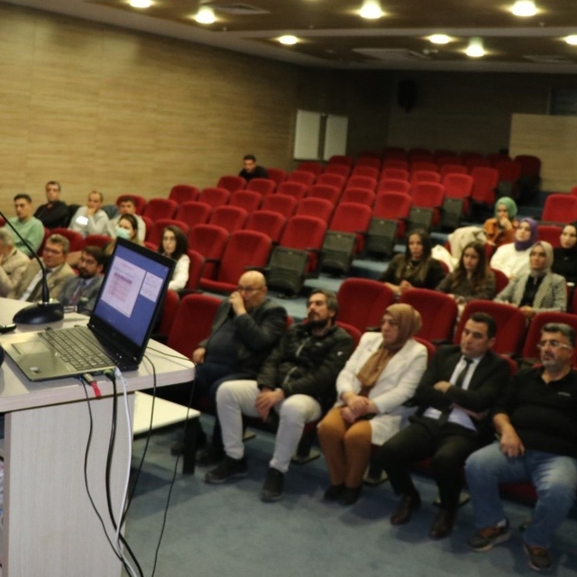 Bayburt'ta sağlık çalışanlarına 'Sağlık Tesisleri Değerlendirme Standartlar...