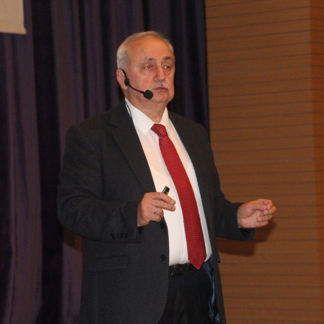 Prof. Dr. Demir: "Kış kuraklığı yaşanırsa su problemi artacak"
Kuraklık Tür...