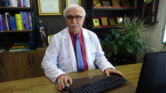 Prof. Dr. Tevfik Özlü: "KOAH hastaların birçoğu KOAH olduğunu bilmiyor"
"Yapılan çalışmalarda ülkemizde 40 yaşın üzerinde neredeyse 4-5 kişiden birinde KOAH olduğu saptanmış"