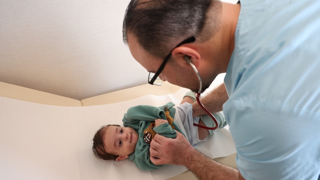 Anne karnında böbreği şişen bebek, 1 aylıkken ameliyatla sağlığına kavuştu
1 aylık bebeğin böbreği ameliyatla çürümekten kurtarıldı
Böbrek yetmezliği riski olan 1 aylık bebek ameliyatla sağlığına kavuştu