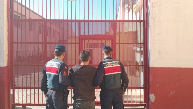 İki ayrı suçtan aranan, şahıs Germencik'te yakalandı