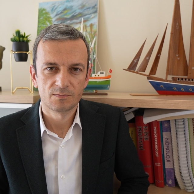 Kumar bağımlılığı tırmanıyor: Erişim kolaylaştı, gençler ve kadınlarda başv...