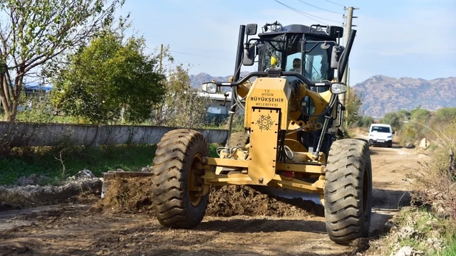 Sınırteke yolu modern ulaşım ağına kavuşuyor
Başkan Kaya: "Sınırteke yolunu güvenli ve konforlu hale getiriyoruz"