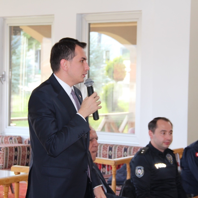 Hisarcık Kaymakamı Atam, muhtarların sorun ve taleplerini dinledi