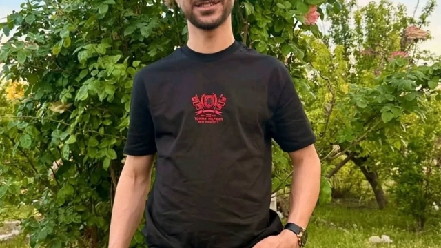 Afyonkarahisar'daki kazada ölen kardeşler, Mardin'de toprağa verildi