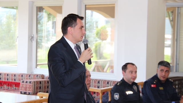 Hisarcık Kaymakamı Atam, muhtarların sorun ve taleplerini dinledi