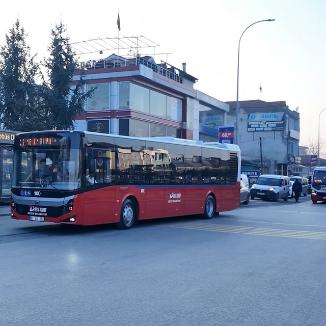 Düzce'de öğrenciye 1 biniş 9.60 lira oldu