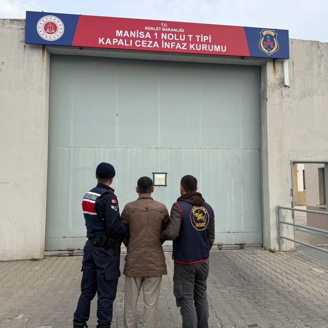 51 yıl hapis cezası olan firari Yunusemre'de yakalandı