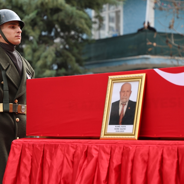 95 yaşındaki Kore gazisi düzenlenen törenle son yolculuğuna uğurlandı