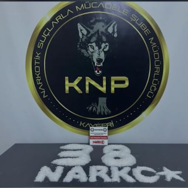 Kayseri'de 1,5 kilo uyuşturucu ile yakalanan 2 şüpheli tutuklandı