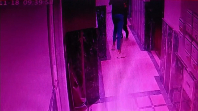 İstanbul'da karısını öldüren şahıs, Sakarya'da ölü olarak bulundu
Karısını öldüren şahıs, polis operasyonunda başından vurulmuş halde bulundu