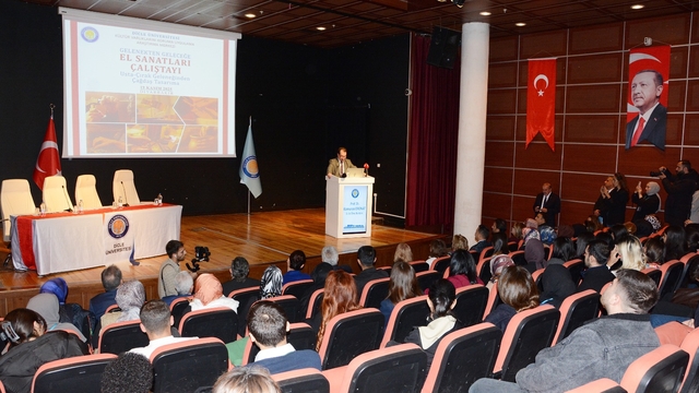 Diyarbakır'da "Gelenekten Geleceğe El Sanatları Çalıştayı" düzenlendi