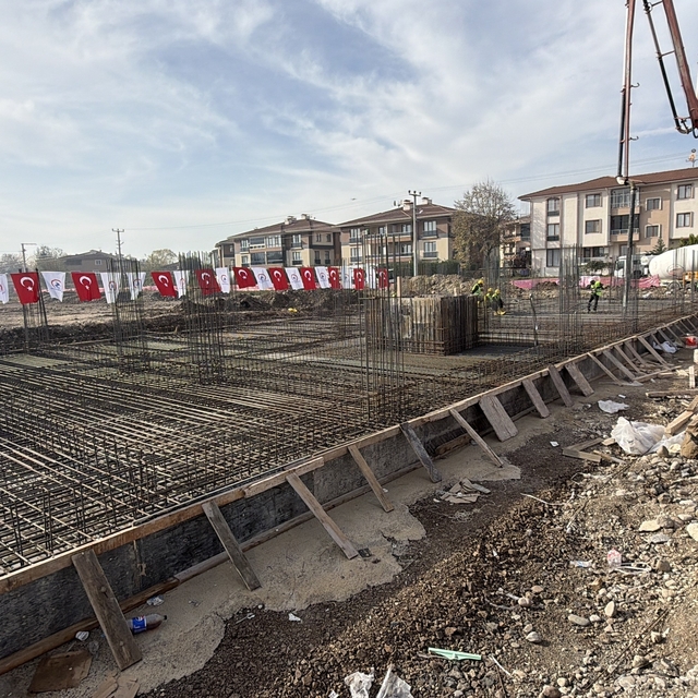 Bin 110 metrekare alana dev spor kompleksi